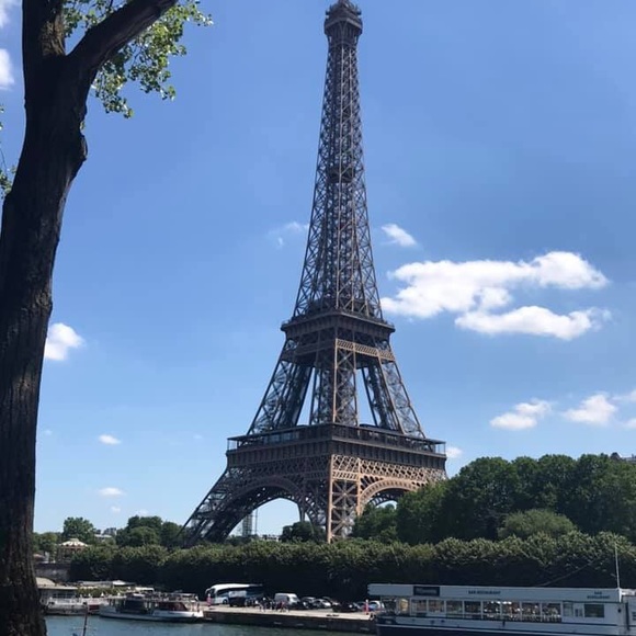 Meet your Posher, Michelle - Picture 1 of 1